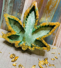 Load image into Gallery viewer, Pot of Gold