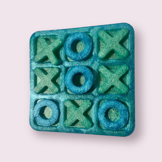Green&Blue Tic Tac Toe Board