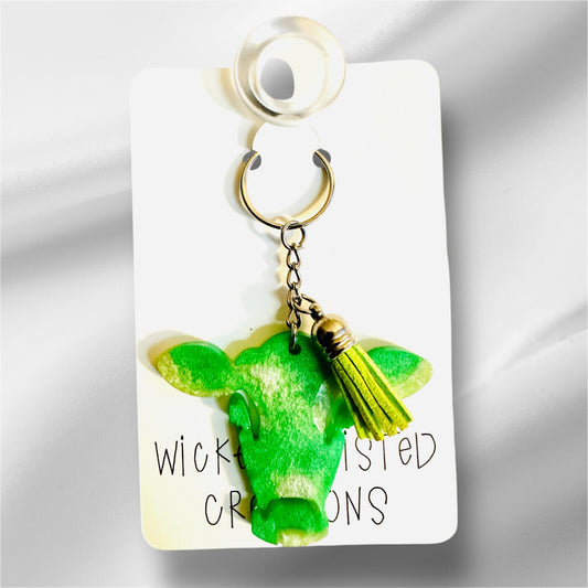 Green Swirl Moo Moo Mood Keychain – Handmade & Udderly Adorable!